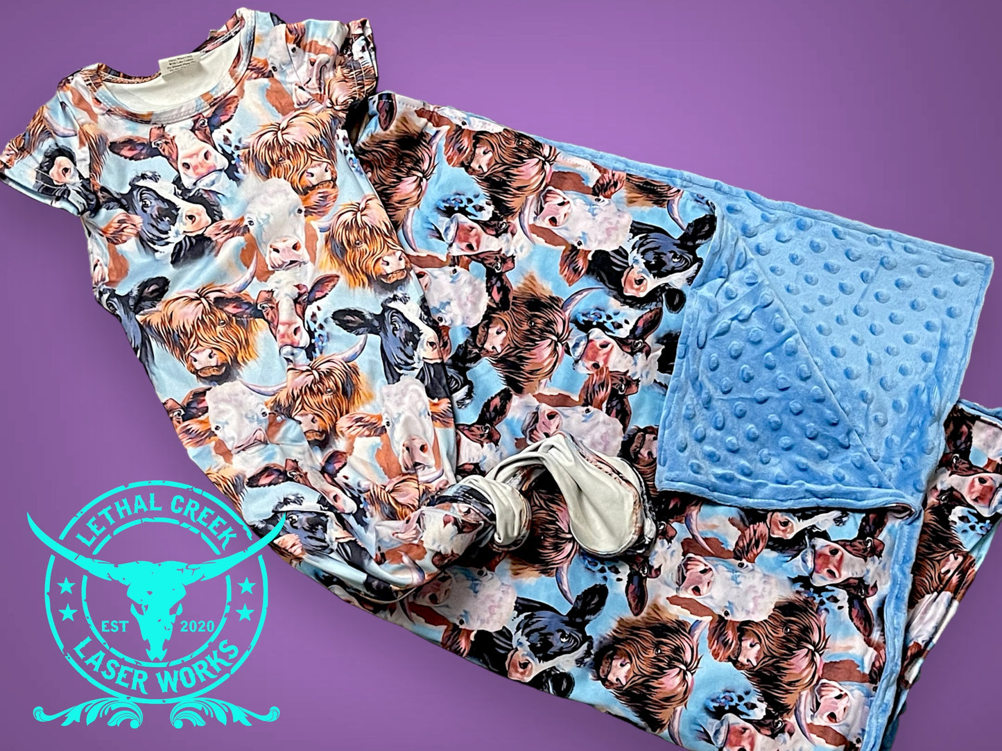 NB outfit & Minkey Blanket